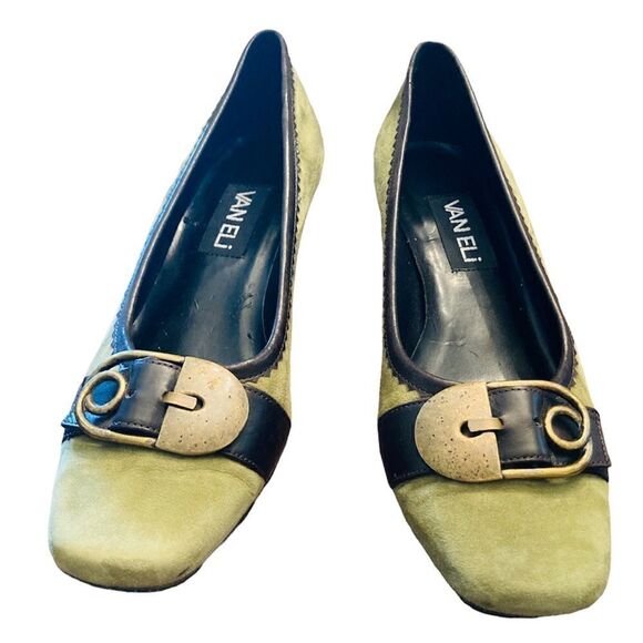 Vaneli Green Suede Pumps Antique Gold Buckle,Chocolate Tr… - Picture 1 of 10